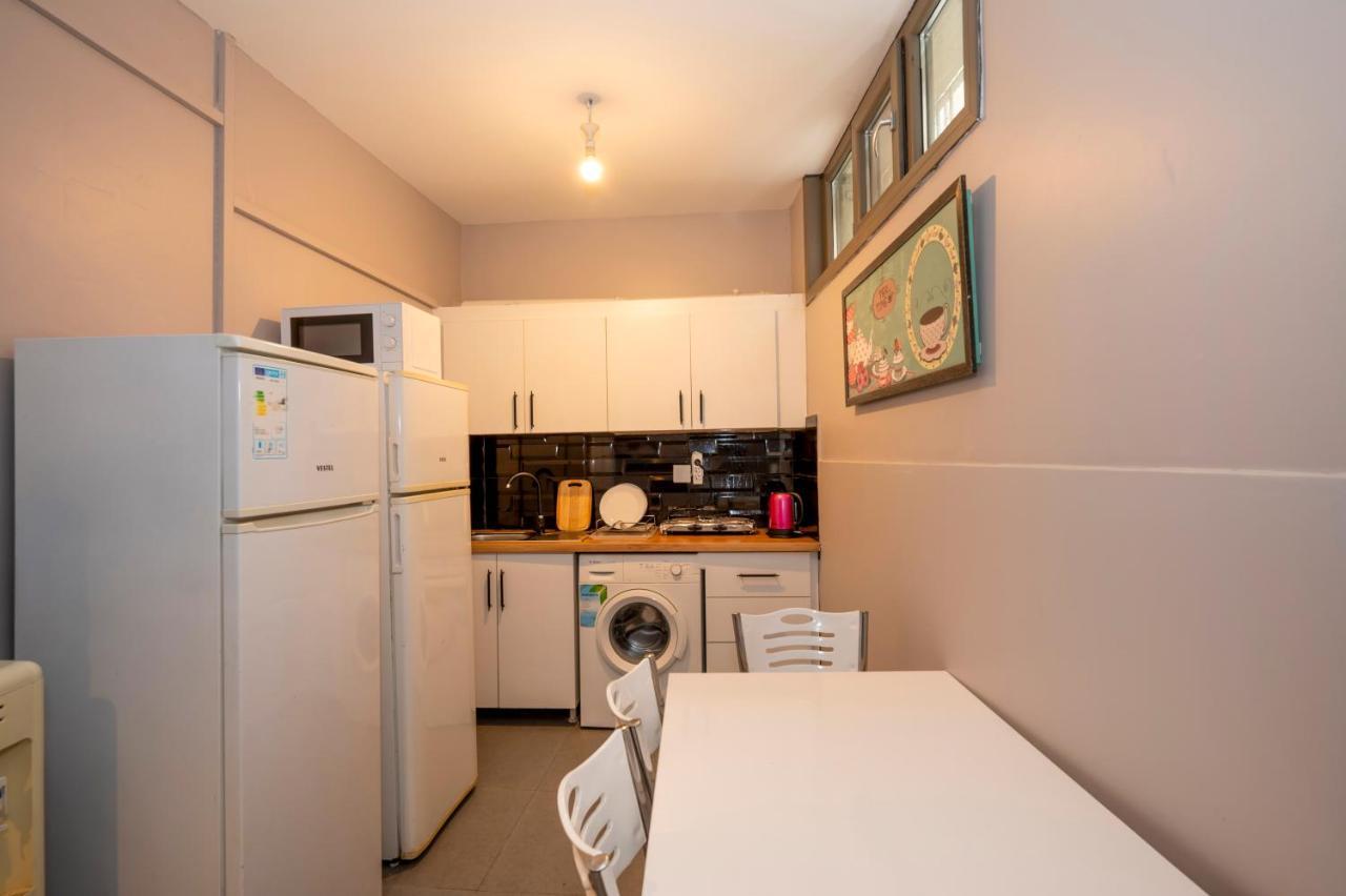 Taksim Square Hostel Istanbul Bagian luar foto