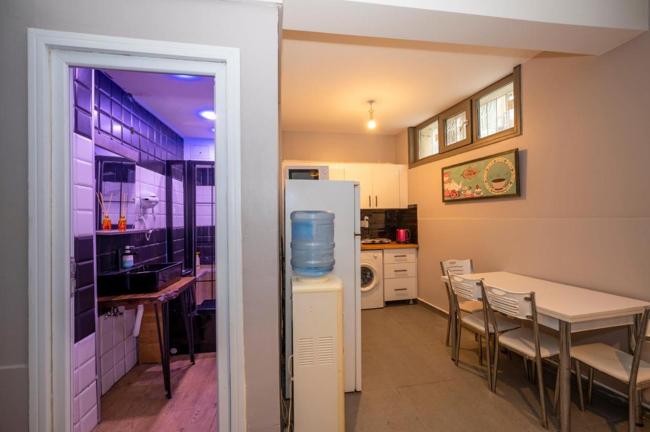 Taksim Square Hostel Istanbul Bagian luar foto