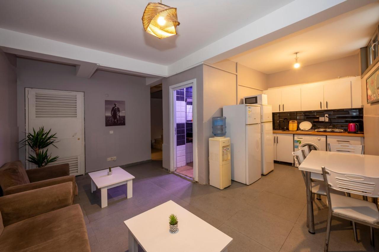 Taksim Square Hostel Istanbul Bagian luar foto